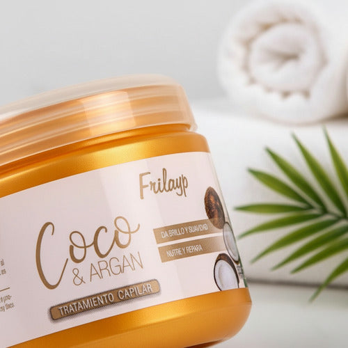 Baño de crema Distriwil Frilayp de coco y argán en envase dorado de 240g para nutrición y brillo capilar