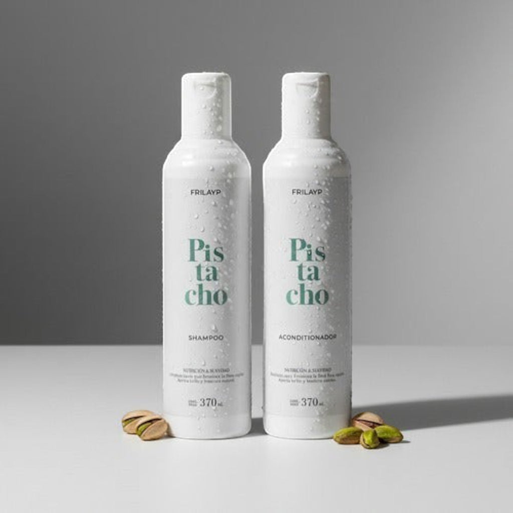 Kit Distriwil Frilayp de shampoo y acondicionador de pistacho en botellas blancas con gotas de agua y pistachos